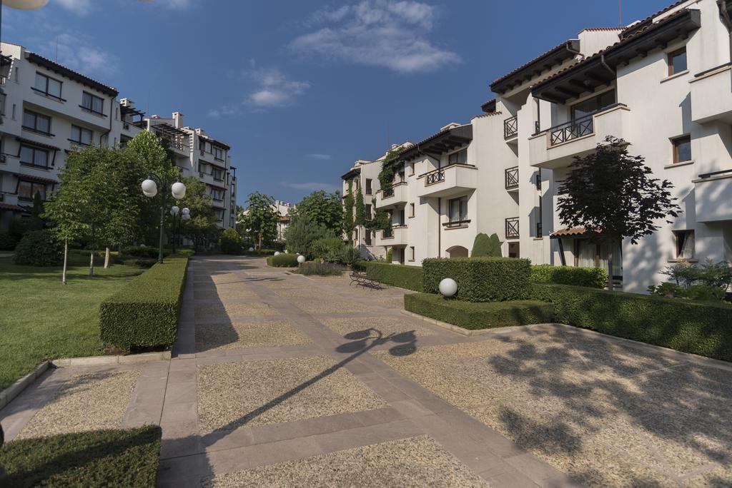 Oasis Resort & Spa Cozy Apartments Lozenets ภายนอก รูปภาพ