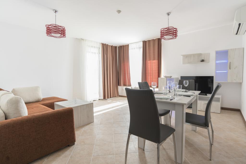 Oasis Resort & Spa Cozy Apartments Lozenets ภายนอก รูปภาพ