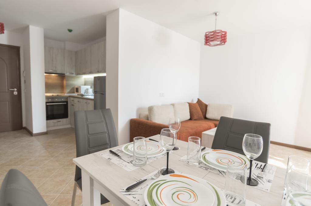 Oasis Resort & Spa Cozy Apartments Lozenets ภายนอก รูปภาพ